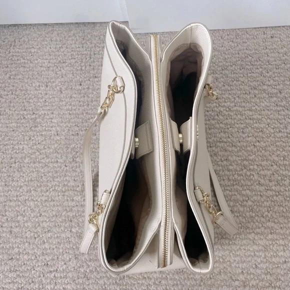 Beige Purse - Picture 2 of 9